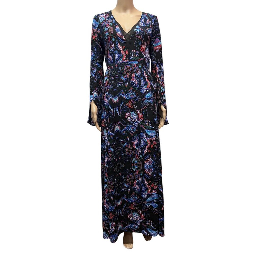 Express Women Blue Paisley Bell Sleeve Fit And Flare Maxi Dress Size 6 - Picture 2 of 12